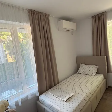 Marno Pole Apartment